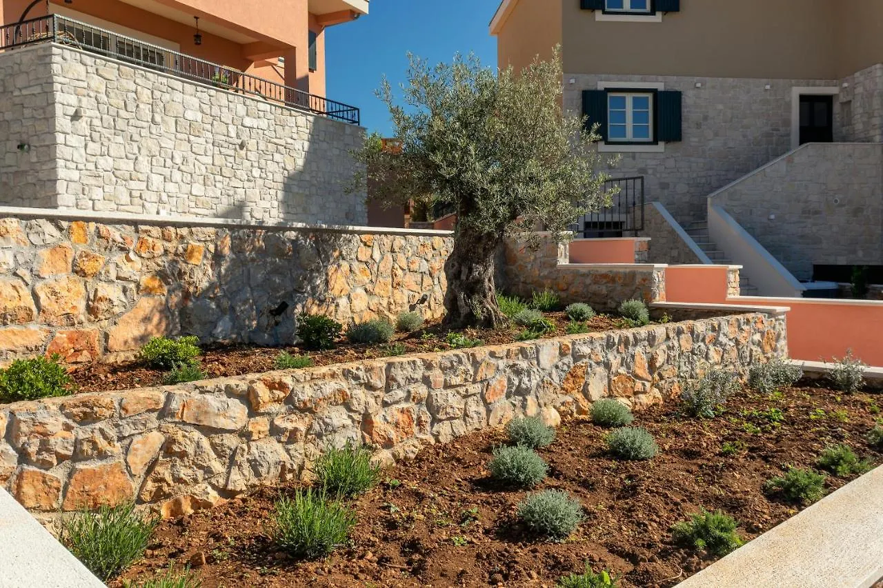 סאלי Lovro Luxury Apartment With Jacuzzi And Terrace Sea View